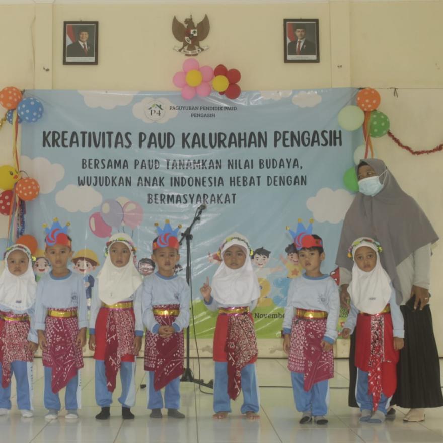 Semarak Gebyar Kreativitas Anak PAUD Pengasih Warnai Pendopo Kapanewon